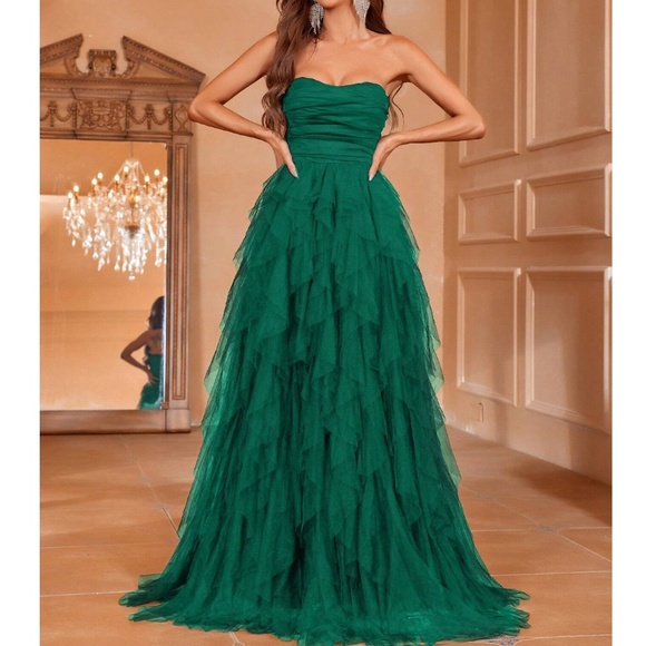 Luxe Tube Mesh Layered Flowy Party Formal Wedding Dress - Picture 11 of 12